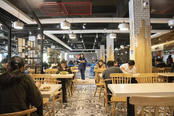 景美 饭香 快来西南政法大学打卡舌尖上的网红食堂!