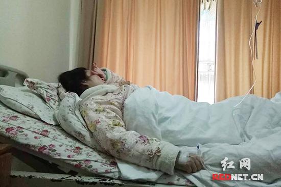 邹女士没想到,吃水果也能导致这么严重的后果。